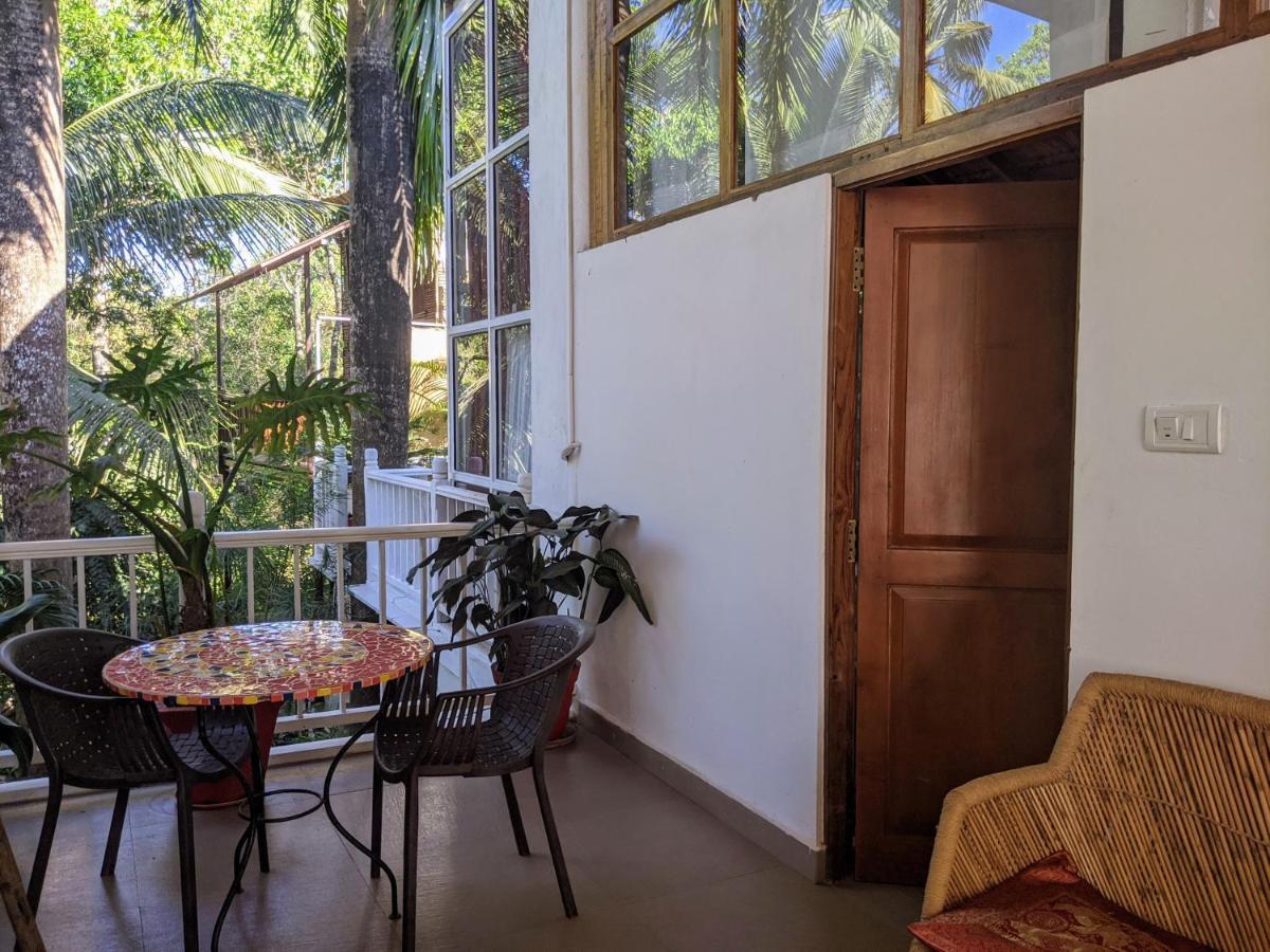 Michèle's Garden Bed and Breakfast Anjuna Esterno foto